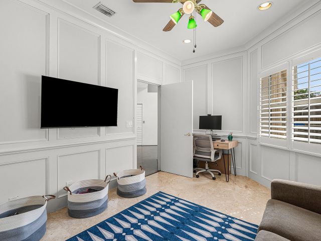 Продажа дома по адресу 6638 NW 27th Avenue - фото 6534895