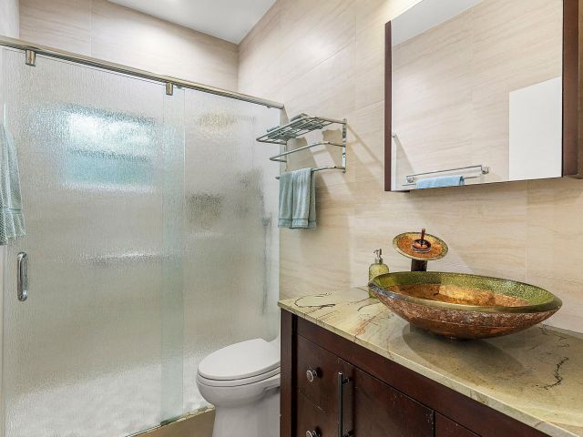 Продажа дома по адресу 6638 NW 27th Avenue - фото 6534897