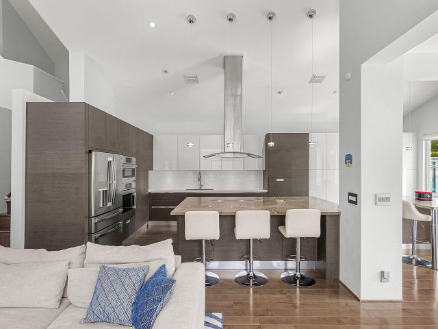 Продажа дома по адресу 6638 NW 27th Avenue - фото 6534905