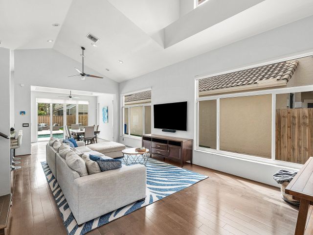 Продажа дома по адресу 6638 NW 27th Avenue - фото 6534906