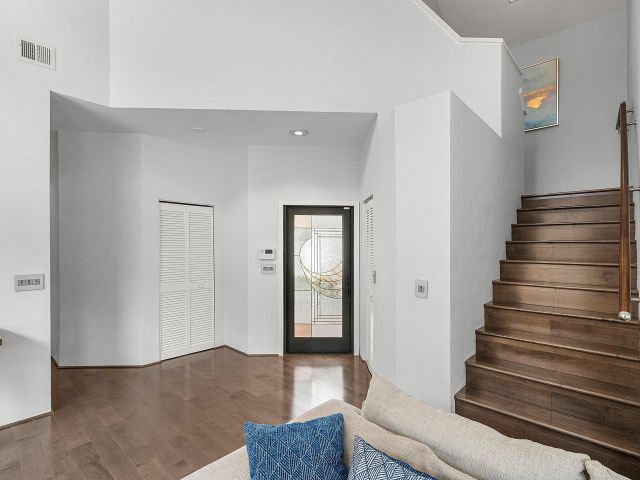 Продажа дома по адресу 6638 NW 27th Avenue - фото 6534908