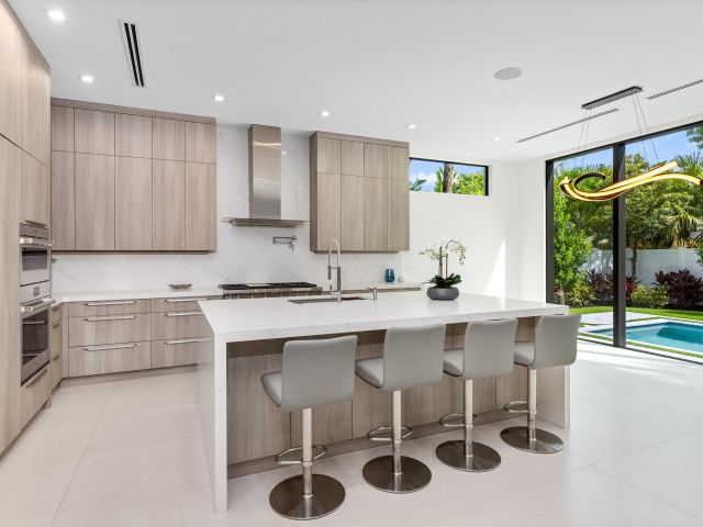 Продажа дома по адресу 753 Park Drive W - фото 6534937