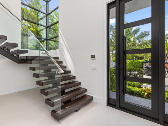 Продажа дома по адресу 753 Park Drive W - фото 6534938