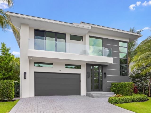 Продажа дома по адресу 753 Park Drive W - фото 6534940