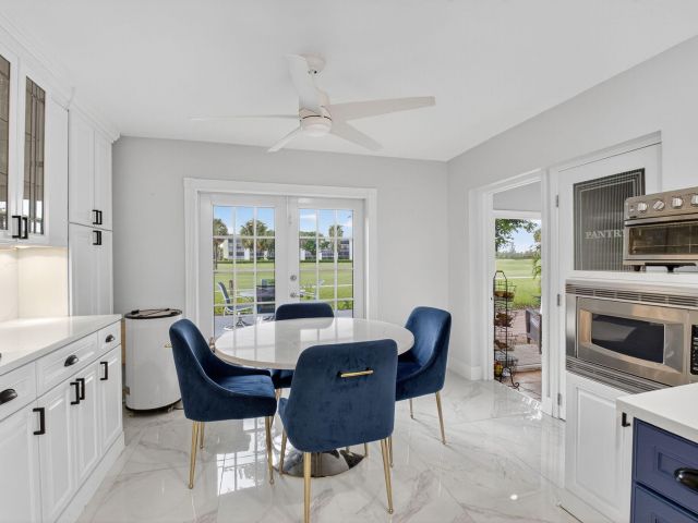 Продажа дома по адресу 23265 SW 61st Avenue - фото 6534914