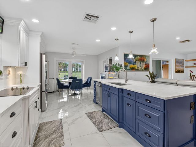 Продажа дома по адресу 23265 SW 61st Avenue - фото 6534918