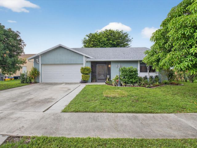 Продажа дома по адресу 23265 SW 61st Avenue - фото 6534931