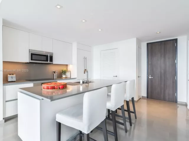 Квартира в аренду номер3706 - фото 6527243