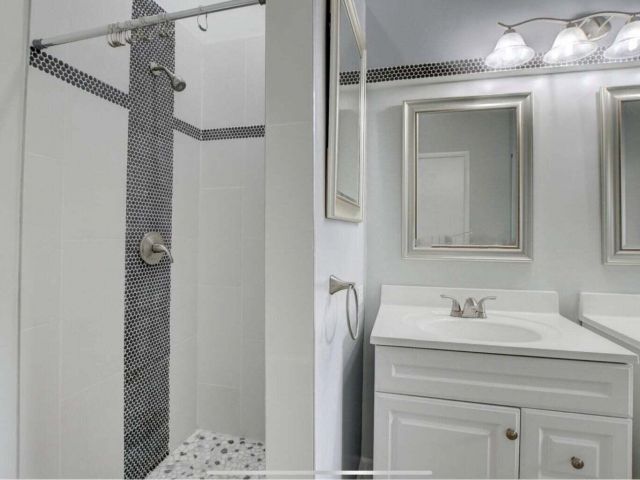 Дом в аренду по адресу 5286 Sapphire Valley - фото 6534828