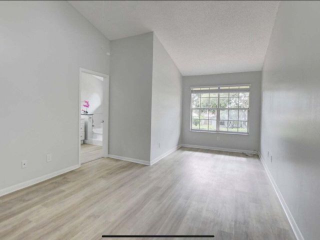 Дом в аренду по адресу 5286 Sapphire Valley - фото 6534832