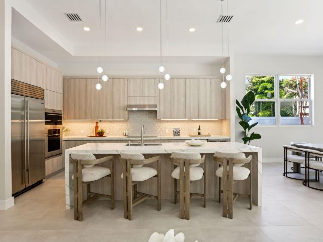 Продажа дома по адресу 827 N Lake Avenue - фото 6532568