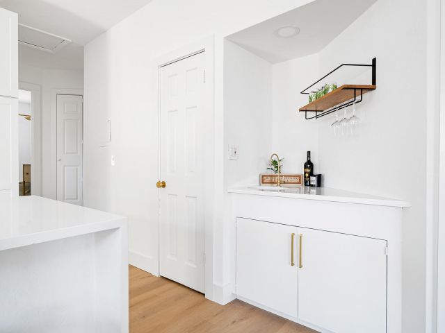 Продажа дома по адресу 3300 Westview Avenue - фото 6533845