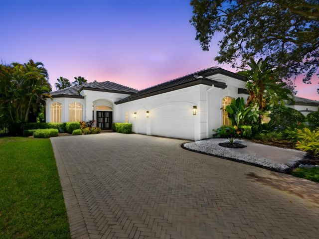 Дом в аренду по адресу 6778 Oakmont Way - фото 6543329