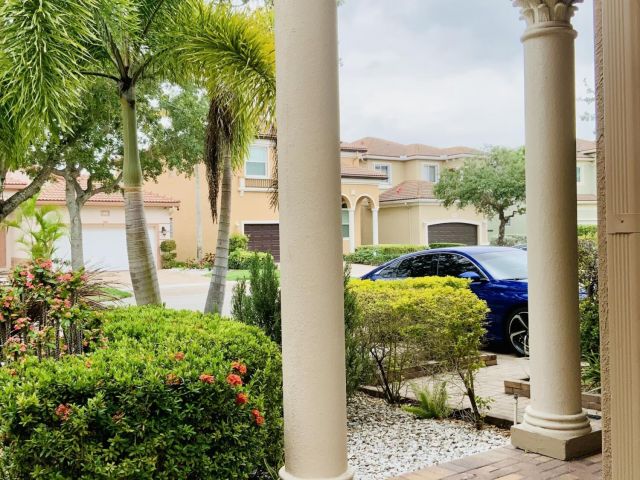 Продажа дома по адресу 532 Gazetta Way - фото 6541342