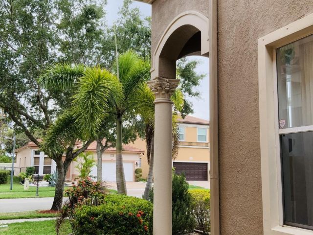 Продажа дома по адресу 532 Gazetta Way - фото 6541343