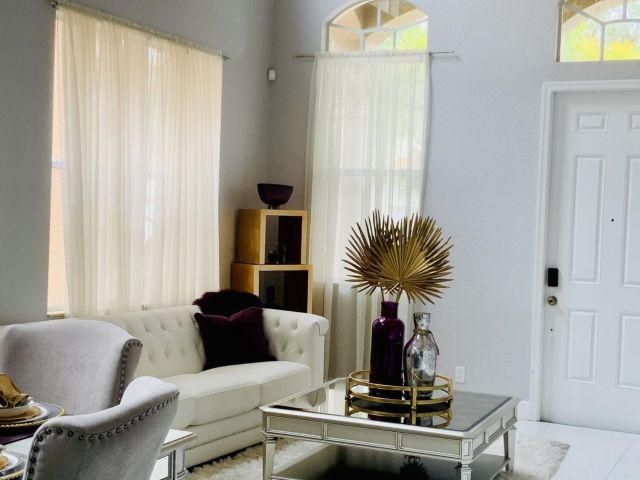 Продажа дома по адресу 532 Gazetta Way - фото 6541357