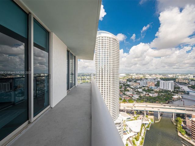 Продажа квартиры #4201 - фото 6527309