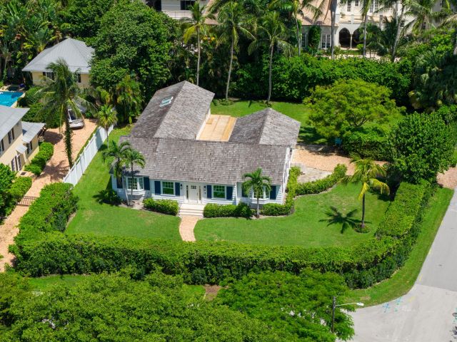 Продажа дома по адресу 1017 Tamarind Road - фото 6656901