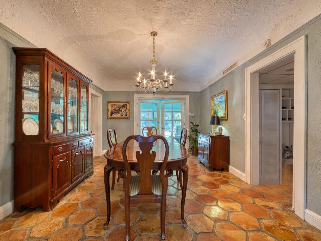 Продажа дома по адресу 270 Cordova Road - фото 6533776