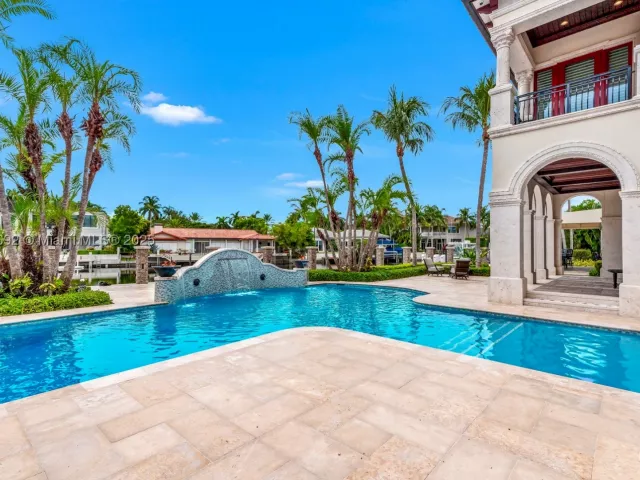 Продажа дома по адресу 700 Osprey Point Cir - фото 9061854