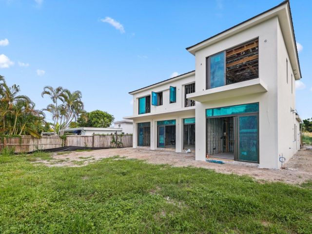 Продажа дома по адресу 101 NW 17th Street - фото 6602055