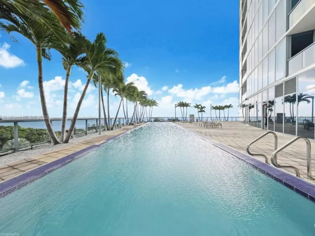 Продажа квартиры #1909 - фото 6557219