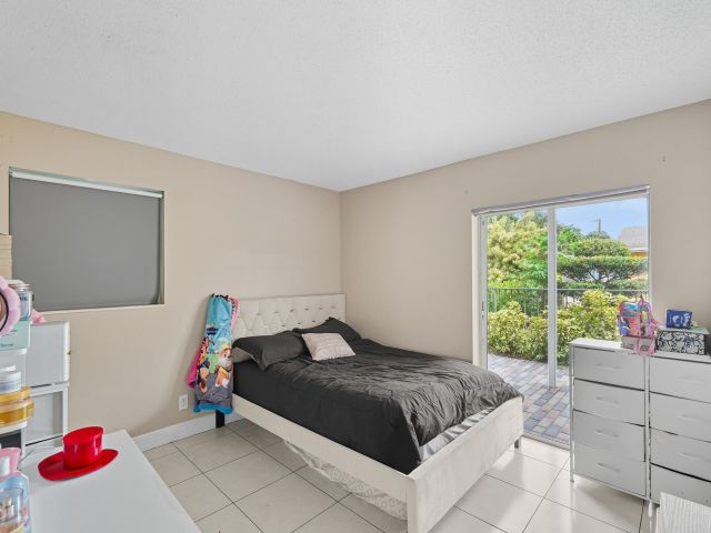 Продажа дома по адресу 5935 Albert Road - фото 6533597