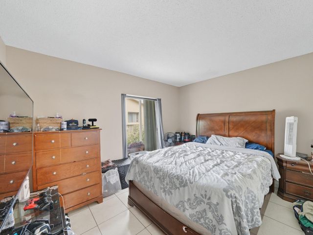 Продажа дома по адресу 5935 Albert Road - фото 6533599