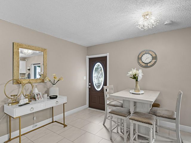 Продажа дома по адресу 5935 Albert Road - фото 6533615