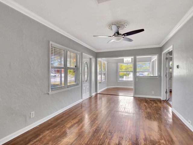 Дом в аренду по адресу 736 Rockland Drive, House - фото 6533560