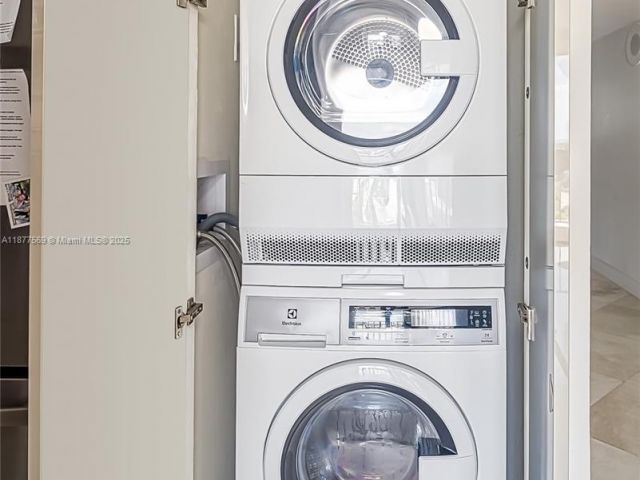 Продажа квартиры #1709 - фото 6530342