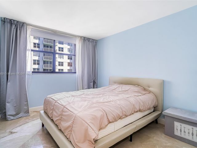 Продажа квартиры #1709 - фото 6530344