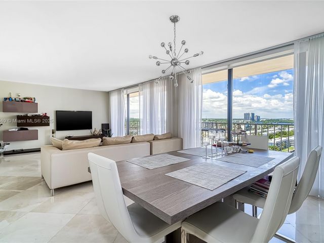 Продажа квартиры #1709 - фото 6530351