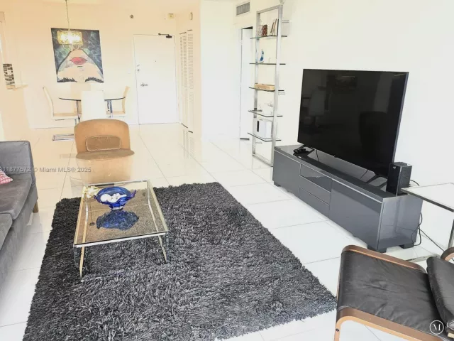 Квартира в аренду номер707 - фото 6528875