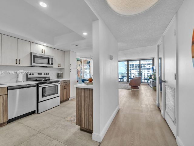 Продажа квартиры #2504 - фото 7122079