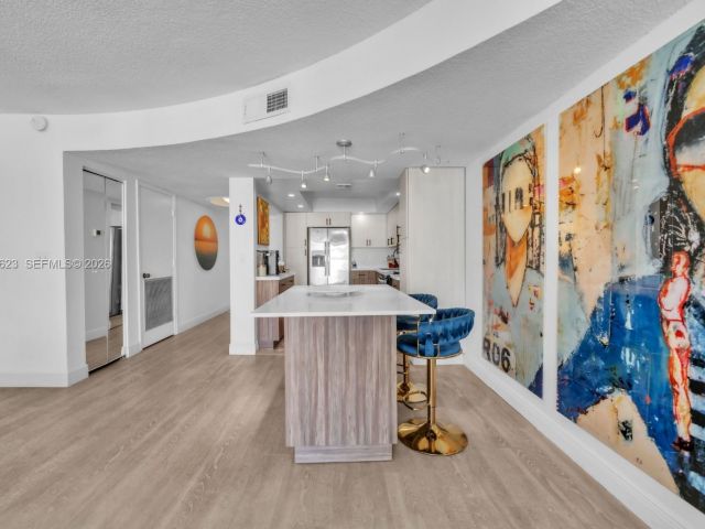 Продажа квартиры #2504 - фото 7122087