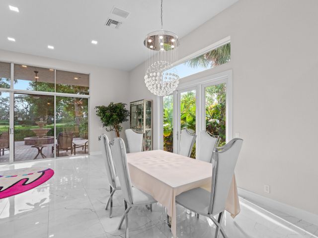 Продажа дома по адресу 16112 Villa Vizcaya Place - фото 6532527