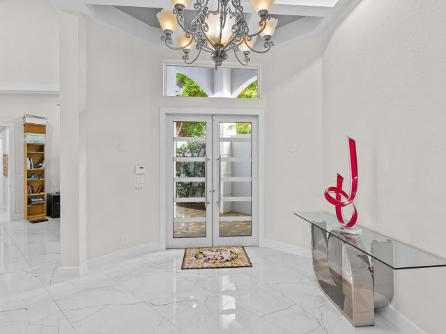 Продажа дома по адресу 16112 Villa Vizcaya Place - фото 6532533