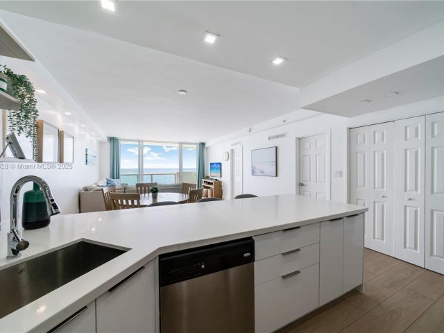 Продажа квартиры #1011 - фото 6735597