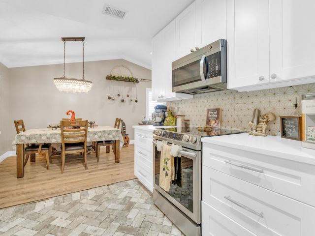 Продажа дома по адресу 22489 Swordfish Drive - фото 6691438