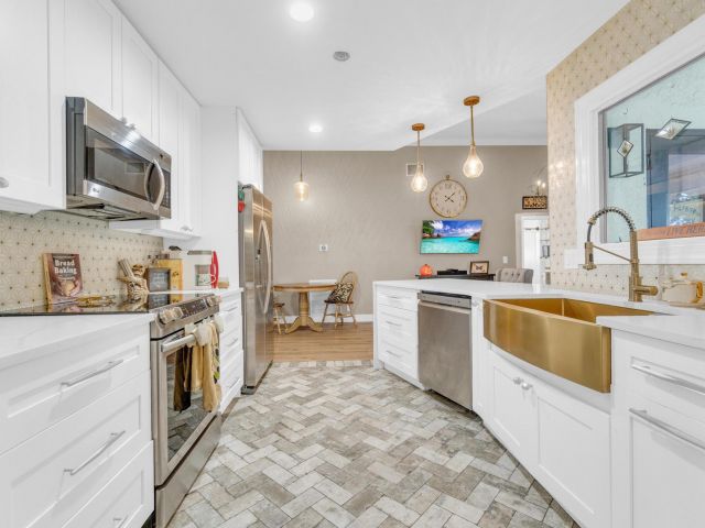 Продажа дома по адресу 22489 Swordfish Drive - фото 6691439