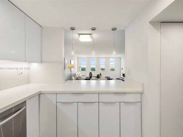 Продажа квартиры #1231 - фото 7428575