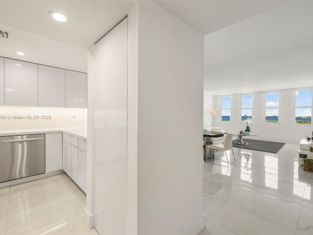 Продажа квартиры #1231 - фото 7428578