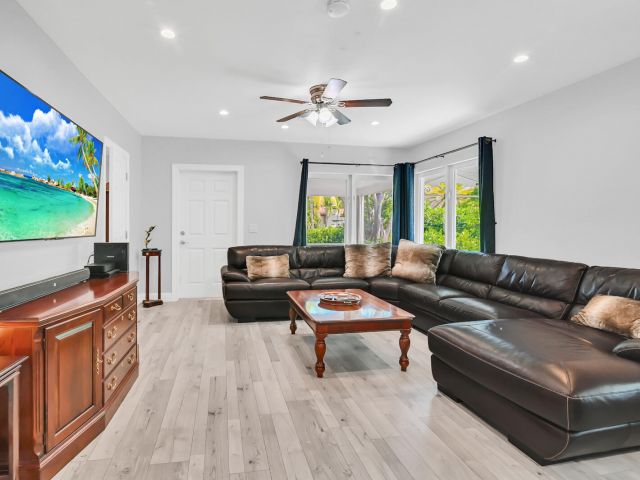 Продажа дома по адресу 504 36th Street - фото 6546017