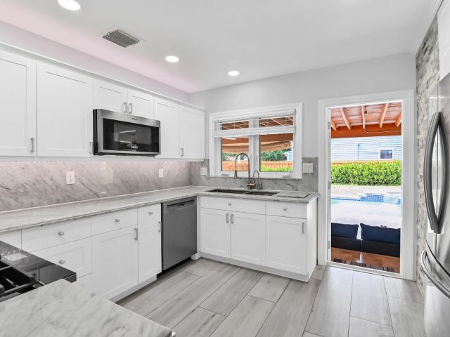 Продажа дома по адресу 504 36th Street - фото 6546020