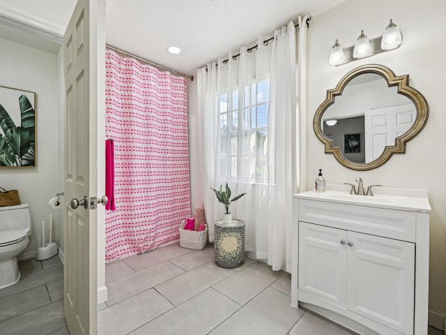 Продажа дома по адресу 423 Kern Street - фото 6533733