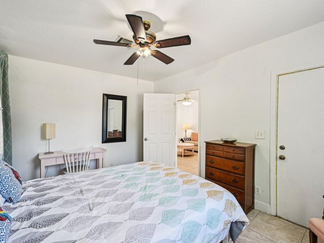 Продажа дома по адресу 423 Kern Street - фото 6533735