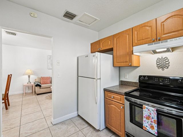 Продажа дома по адресу 423 Kern Street - фото 6533736