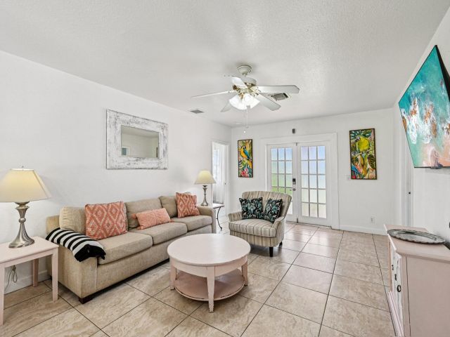 Продажа дома по адресу 423 Kern Street - фото 6533741