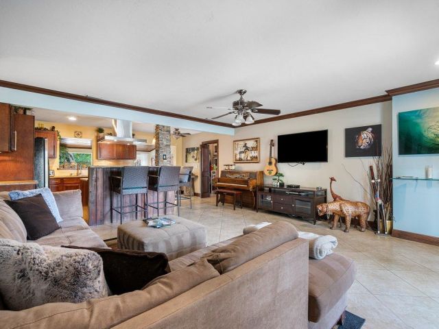 Дом в аренду по адресу 3118 Pierson Drive - фото 6595302